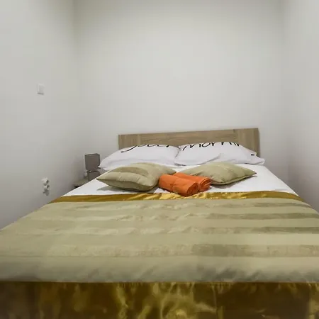 Hideaway سبليت